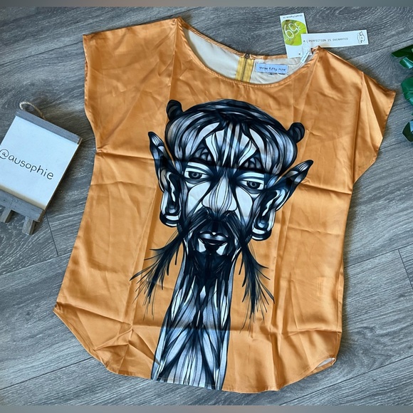 Three Fifty Nine Orange Face Wearable Art Graphic Print Blouse. Size L NWT! - Picture 2 of 9